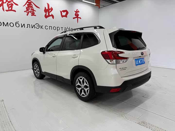 Фото 6 - Subaru Forester