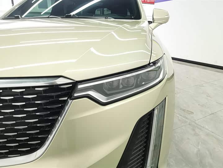 Фото 5 - Cadillac XT6