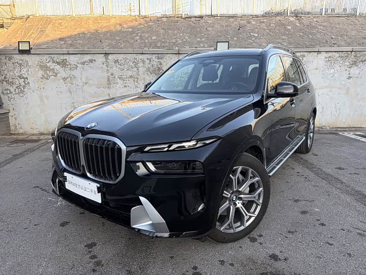 Фото 1 - BMW X7