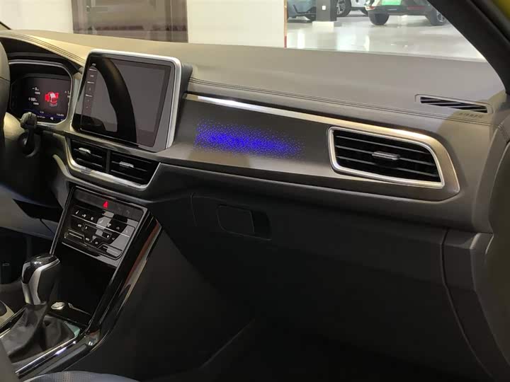 Фото 4 - Volkswagen T-Roc