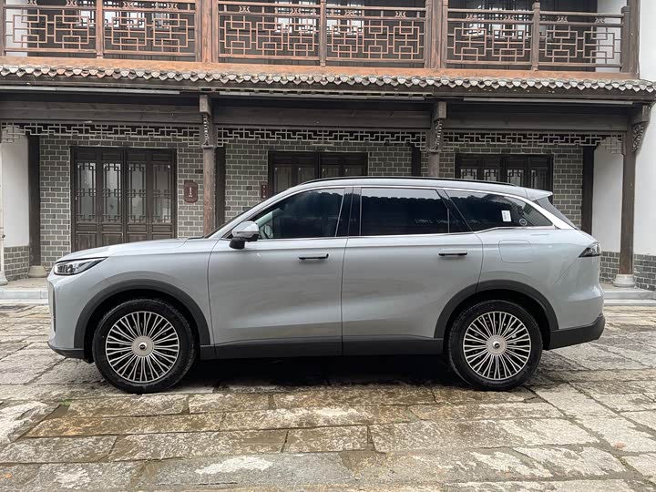 Фото 3 - Chery Fulwin T9