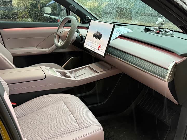 Фото 4 - Nio Onvo L60