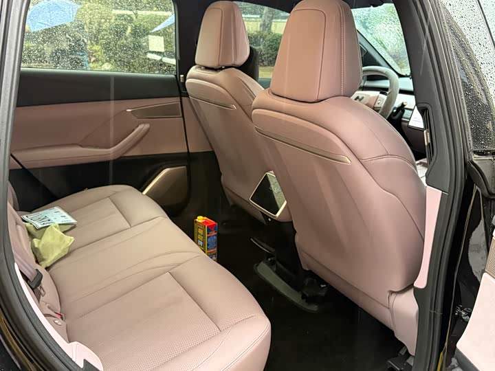 Фото 5 - Nio Onvo L60