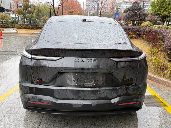 Фото 7 - Nio Onvo L60