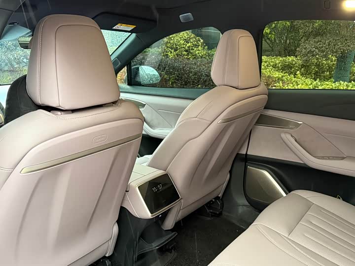 Фото 9 - Nio Onvo L60