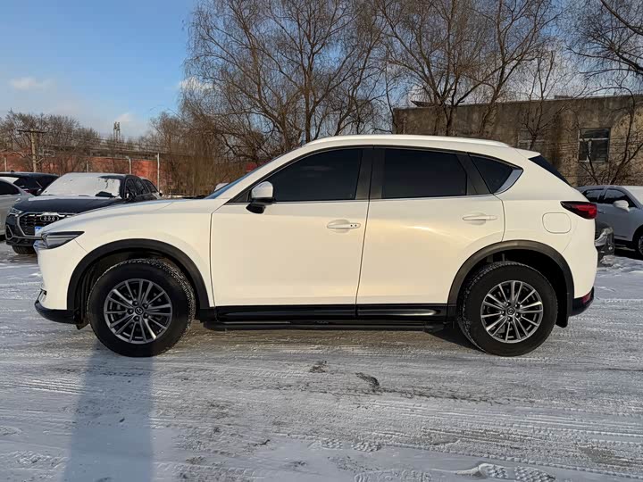 Фото 8 - Mazda CX-5