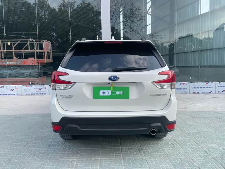 Фото 4 - Subaru Forester