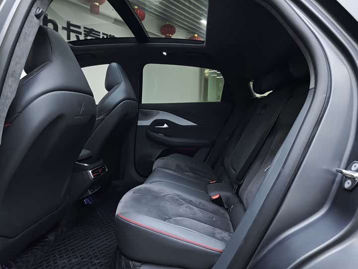 Фото 8 - BAIC Arcfox Alpha S