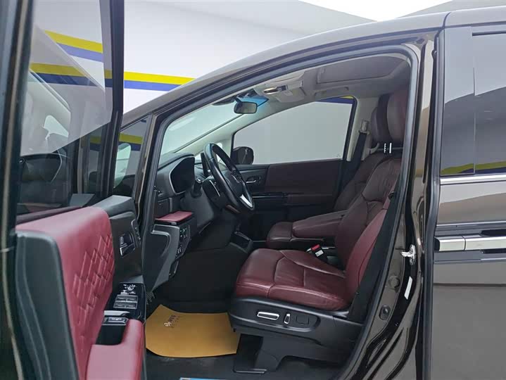 Фото 9 - Honda Elysion