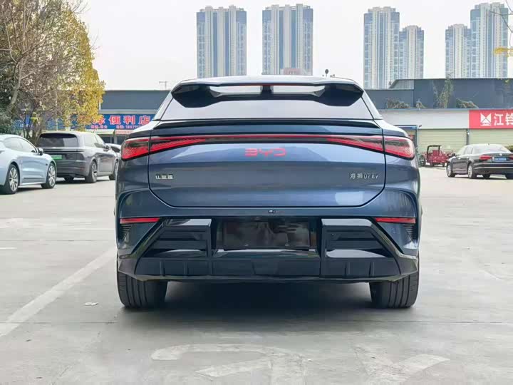 Фото 8 - BYD Sea Lion 07 EV