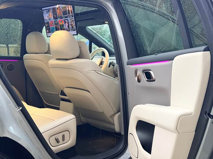 Фото 4 - LiXiang i6