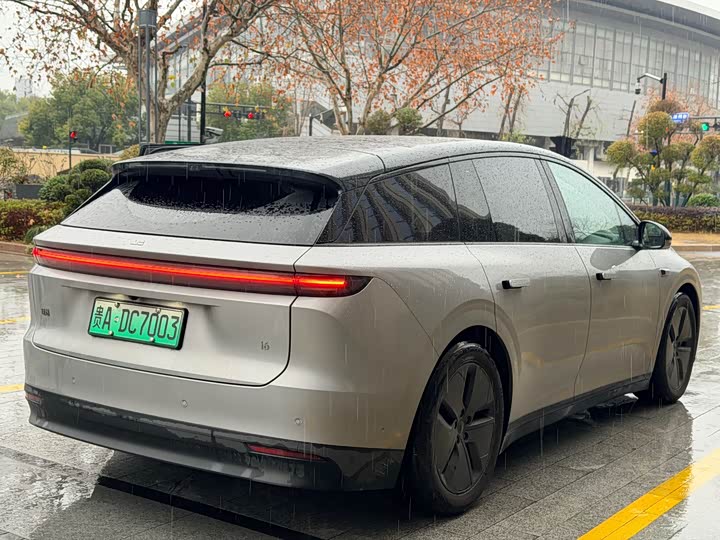 Фото 8 - LiXiang i6