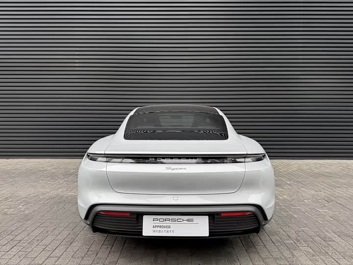 Фото 5 - Porsche Taycan