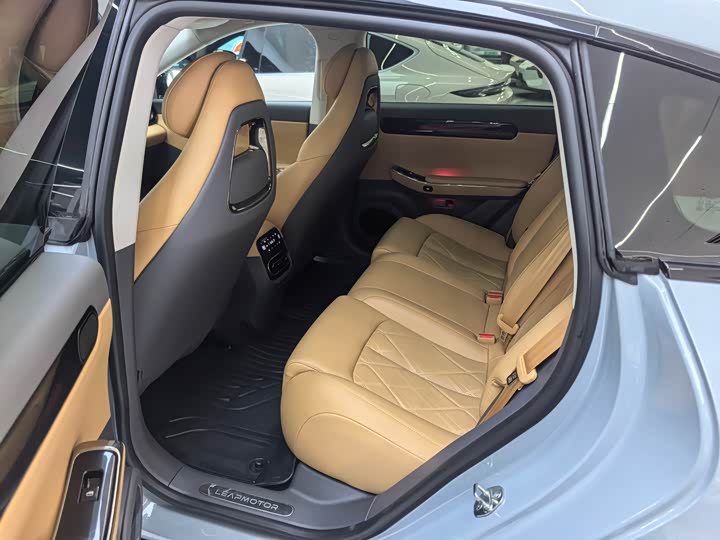 Фото 8 - Leapmotor C01