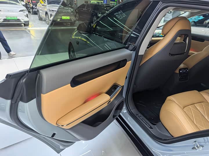 Фото 9 - Leapmotor C01