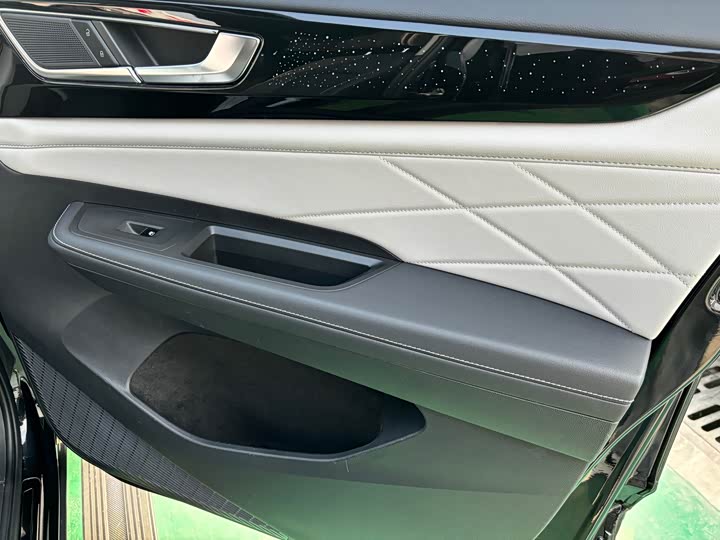 Фото 8 - Volkswagen Teramont Pro