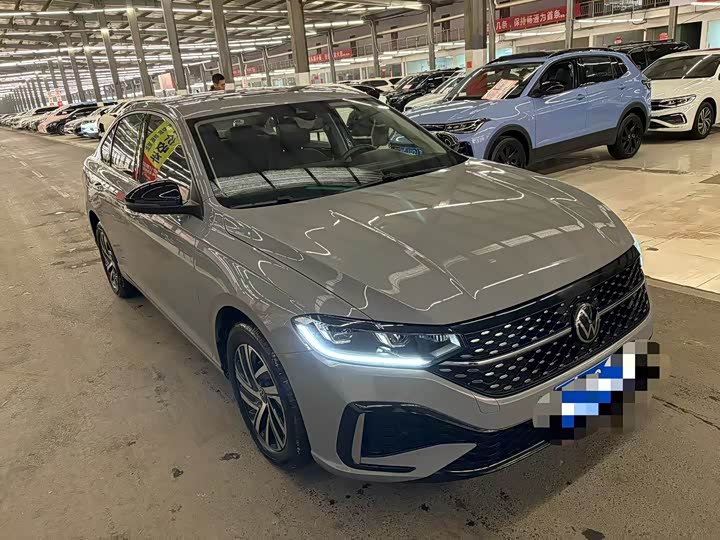 Фото 3 - Volkswagen Lavida