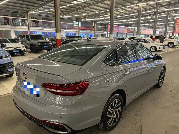 Фото 7 - Volkswagen Lavida