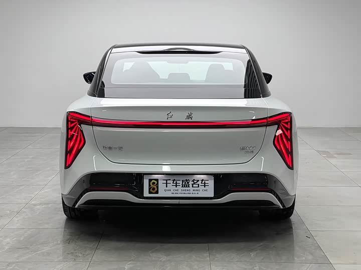 Photo 5 - Hongqi EH7