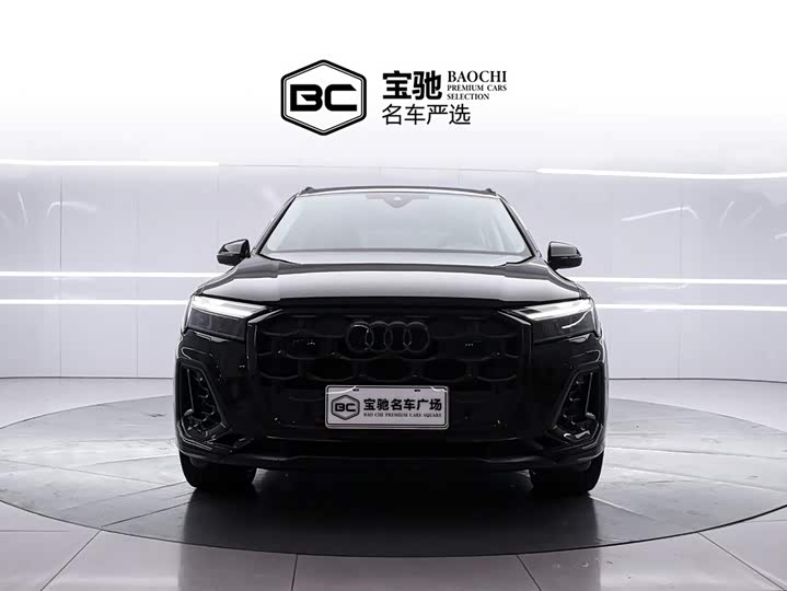 Фото 2 - Audi Q7