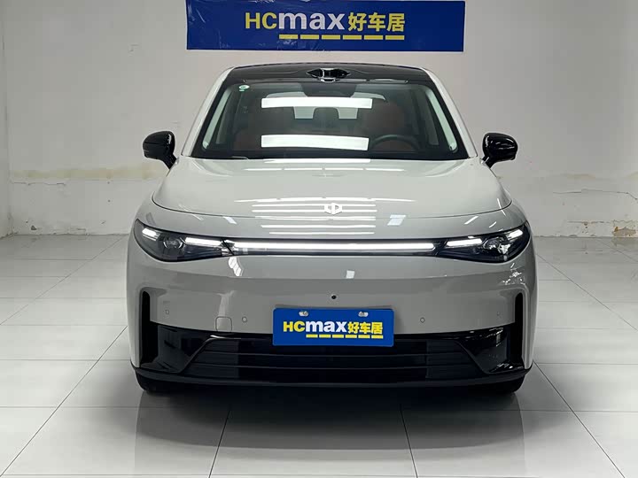 Фото 2 - Leapmotor C10