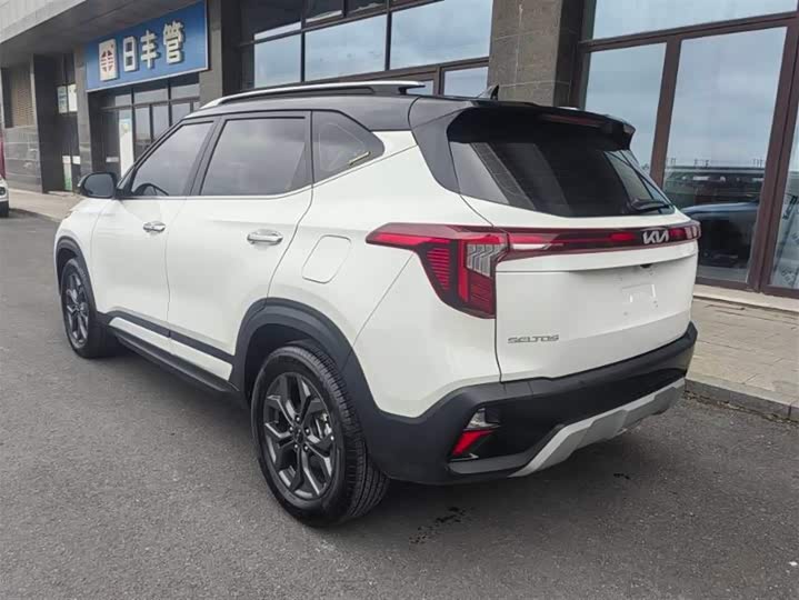 Фото 4 - Kia Seltos