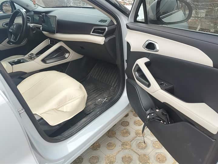 Фото 8 - BYD Yuan Up