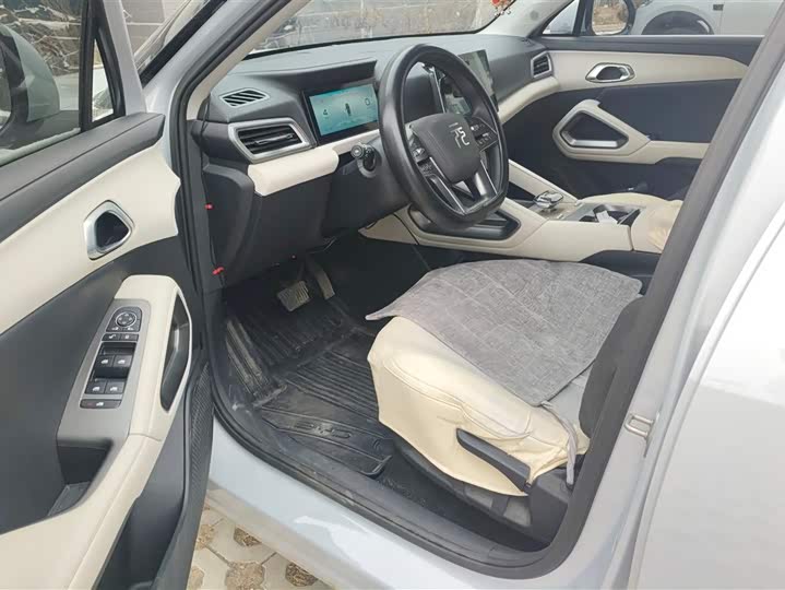 Фото 9 - BYD Yuan Up