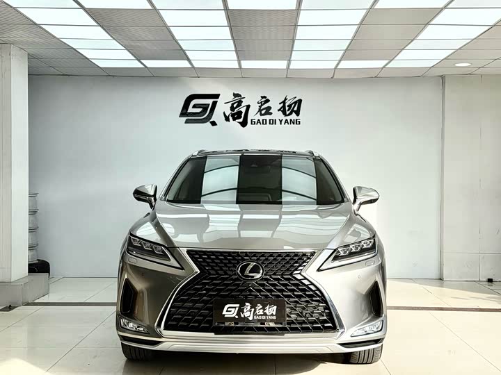 Фото 2 - Lexus RX