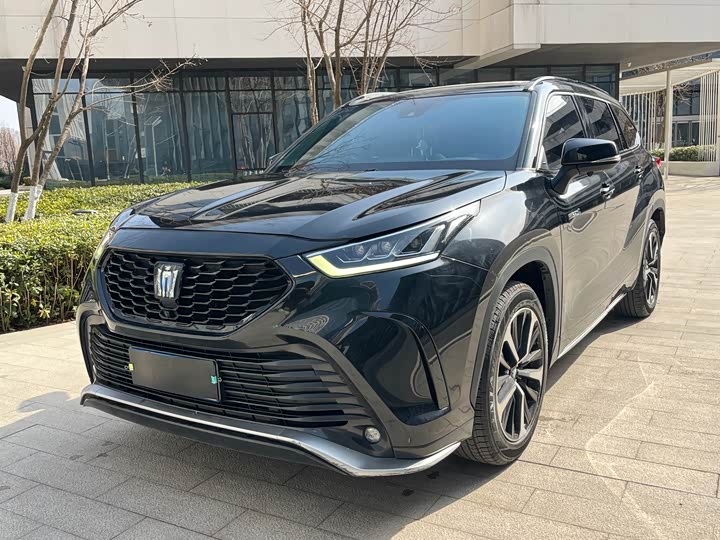 Фото 1 - Toyota Crown Kluger