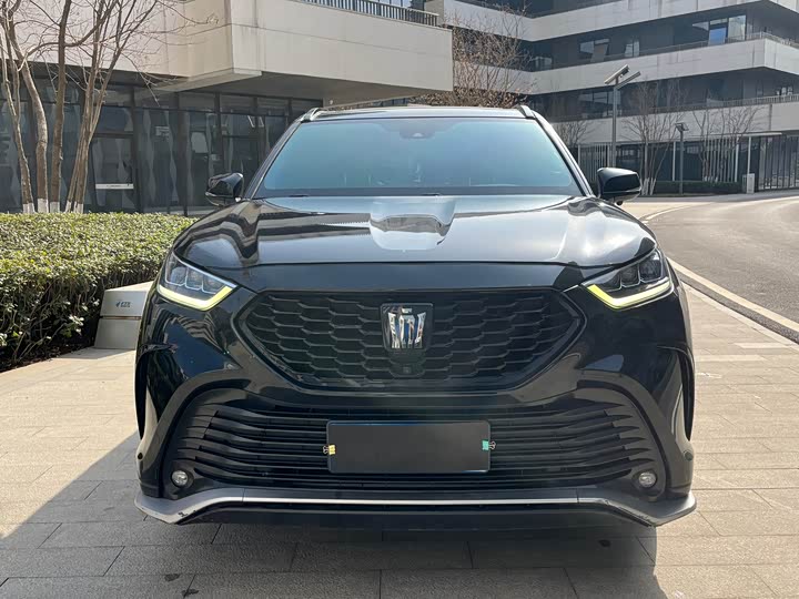 Фото 2 - Toyota Crown Kluger