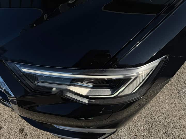 Фото 3 - Audi A6L