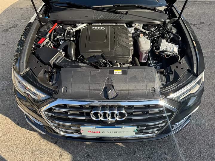 Фото 4 - Audi A6L