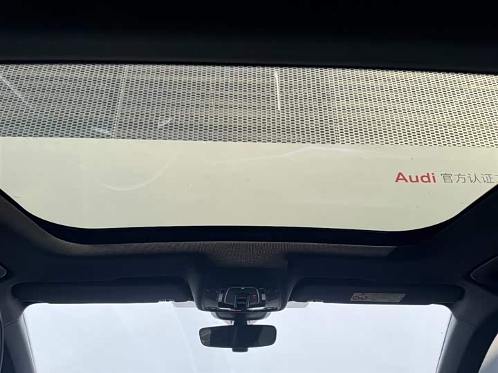 Фото 6 - Audi A6L