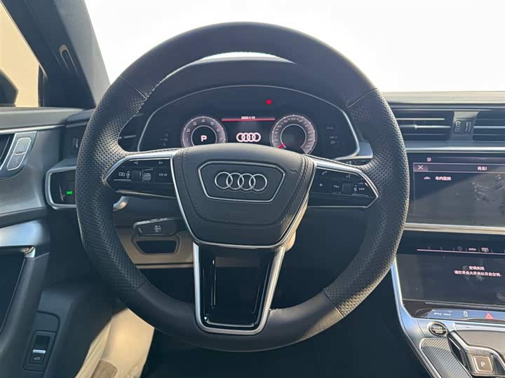 Фото 9 - Audi A6L