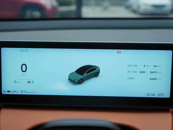 Фото 8 - Nio ET5