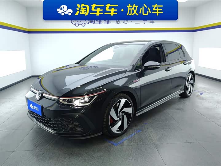 Фото 1 - Volkswagen Golf GTI