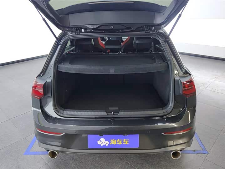 Фото 4 - Volkswagen Golf GTI