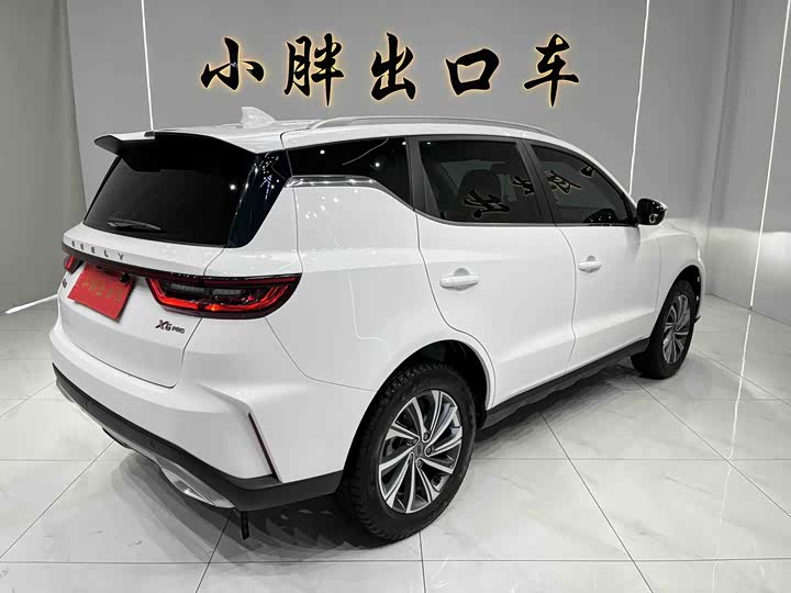 Фото 5 - Geely Vision X6