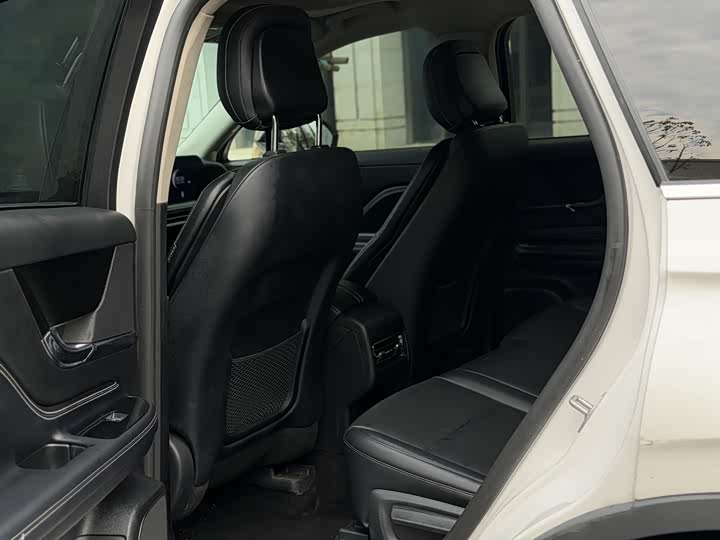 Фото 8 - Lincoln Corsair