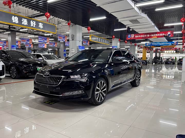 Фото 2 - Skoda Superb