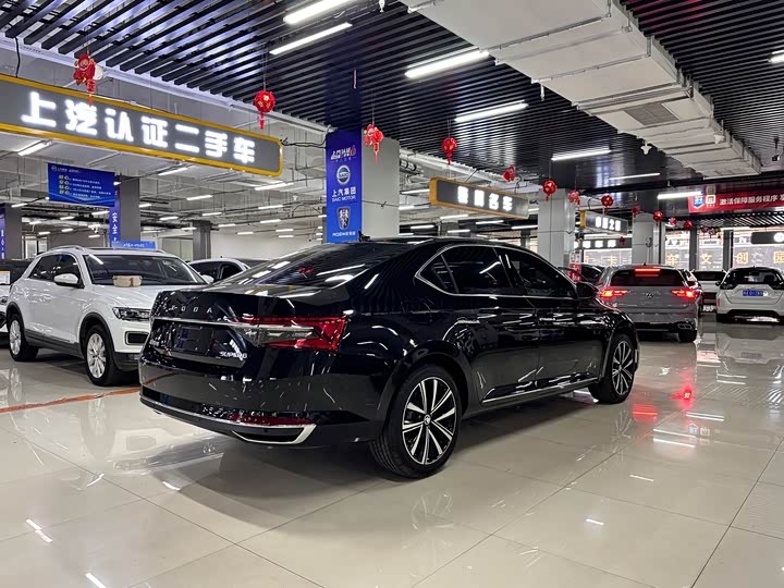 Фото 5 - Skoda Superb