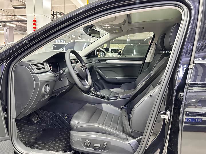 Фото 8 - Skoda Superb