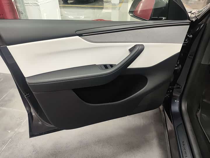 Фото 7 - Tesla Model Y