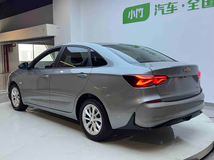 Фото 4 - Chevrolet Monza