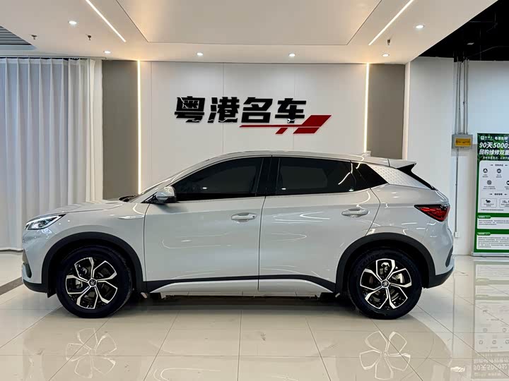 Фото 2 - BYD Yuan Plus