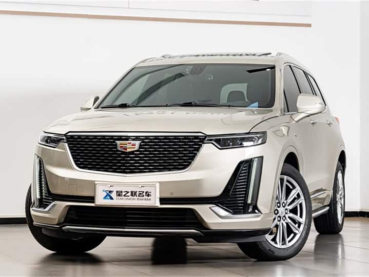 Фото 3 - Cadillac XT6