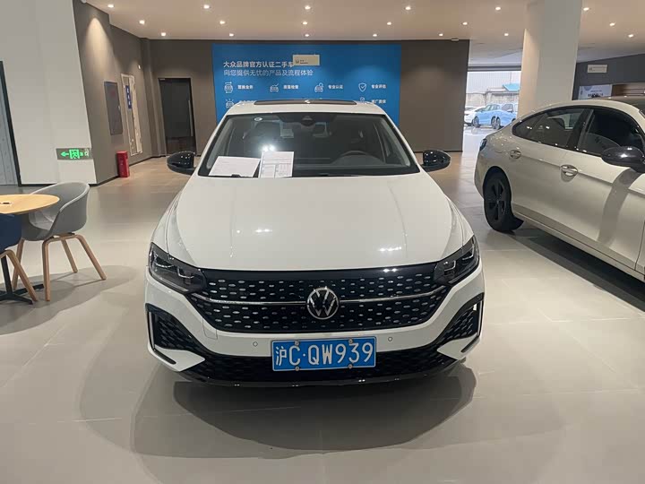 Фото 2 - Volkswagen Lavida