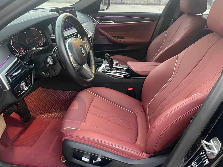 Фото 6 - BMW 5 Series