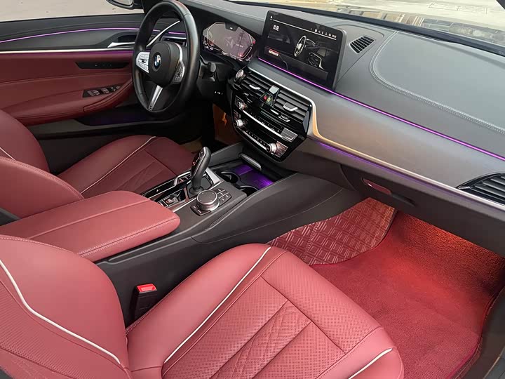 Фото 9 - BMW 5 Series